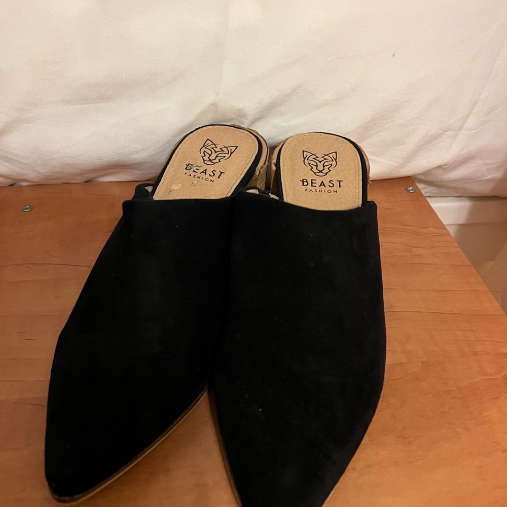 BEAST FASHION Elegant Black Mules